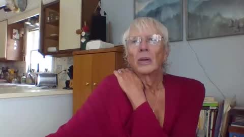 Snapshot of phillipa1023 chatting on November 11, 4:51 pm phillipa online show from November 11, 4:51 pm