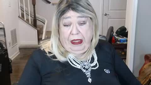 Snapshot of phillyguy195601 chatting on September 28, 6:41 am Geri online show from September 28, 6:41 am