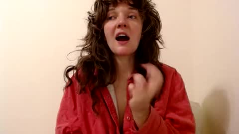 Snapshot of philosophies123 chatting on January 13, 11:17 pm sophie online show from January 13, 11:17 pm