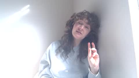 Snapshot of philosophies123 chatting on February 1, 4:00 pm sophie online show from February 1, 4:00 pm