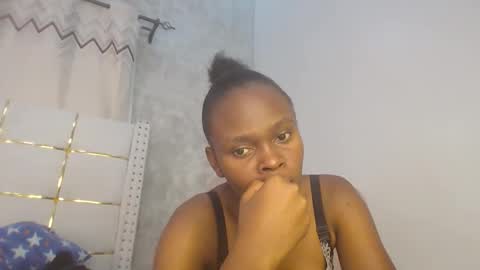 phoebe online show from February 7, 7:39 pm