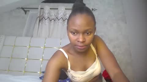 phoebe online show from February 17, 7:09 pm