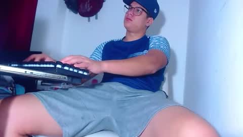 AdnierGnz online show from November 10, 12:26 pm