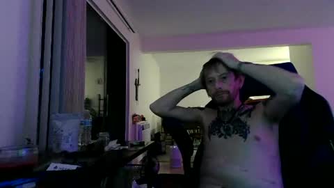 Snapshot of phrostdd chatting on June 18, 12:55 am FrankenDaddy online show from June 18, 12:55 am
