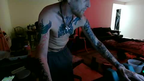 Snapshot of phrostdd chatting on July 6, 1:46 am FrankenDaddy online show from July 6, 1:46 am