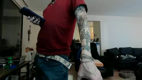Snapshot of phrostdd chatting on July 8, 2:27 am FrankenDaddy online show from July 8, 2:27 am