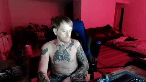 Snapshot of phrostdd chatting on July 15, 3:23 am FrankenDaddy online show from July 15, 3:23 am
