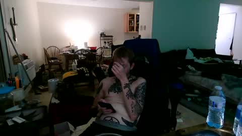 Snapshot of phrostdd chatting on August 5, 2:03 am FrankenDaddy online show from August 5, 2:03 am