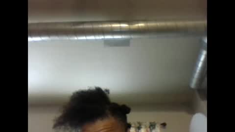 Snapshot of phxgirl79 chatting on April 20, 9:49 pm Maya online show from April 20, 9:49 pm