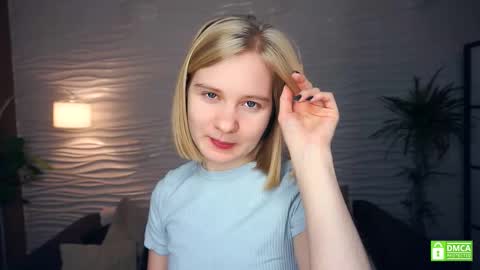 Hann G. Jones online show from December 19, 4:19 am