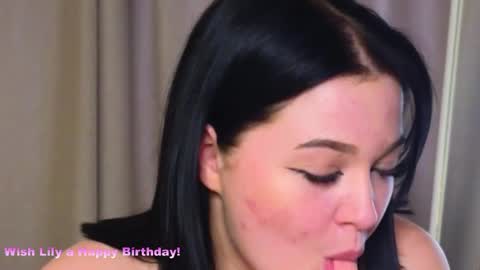 Snapshot of phyllisheart chatting on February 25, 2:44 pm Lora black and Lili blonde welcome you here online show from February 25, 2:44 pm