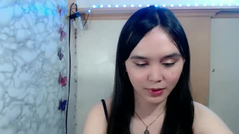 Ms Pia online show from April 24, 6:21 pm