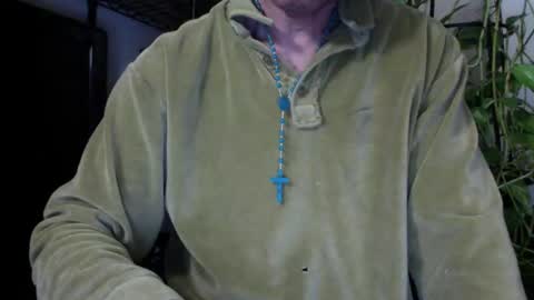 Snapshot of pict8kr chatting on January 7, 3:24 am BEDBULL online show from January 7, 3:24 am