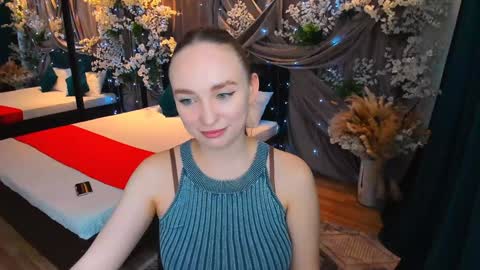 Emelie online show from February 8, 1:22 pm