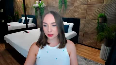 Emelie online show from September 30, 7:30 pm