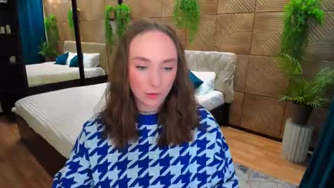 Emelie online show from February 8, 10:07 am