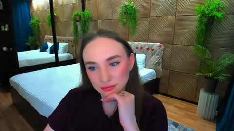 Emelie online show from March 20, 4:23 pm