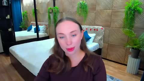 Emelie online show from April 20, 4:21 pm