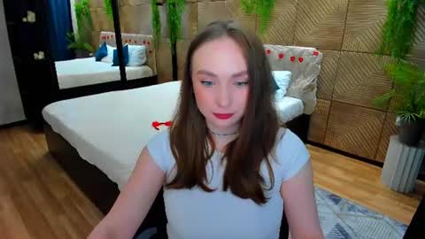 Emelie online show from June 14, 4:14 am