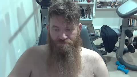 Snapshot of pierced2878 chatting on December 16, 11:32 pm pierced2878 online show from December 16, 11:32 pm