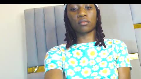 Snapshot of piercequin chatting on January 9, 12:02 am piercequin online show from January 9, 12:02 am