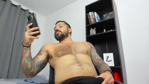 Snapshot of pierrevidal chatting on January 20, 11:10 pm Pierre online show from January 20, 11:10 pm