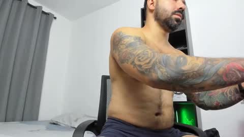 Snapshot of pierrevidal chatting on February 3, 11:26 pm Pierre online show from February 3, 11:26 pm