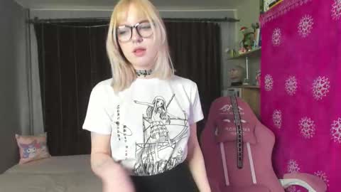 Snapshot of piginnya chatting on September 16, 11:55 am piginnya online show from September 16, 11:55 am