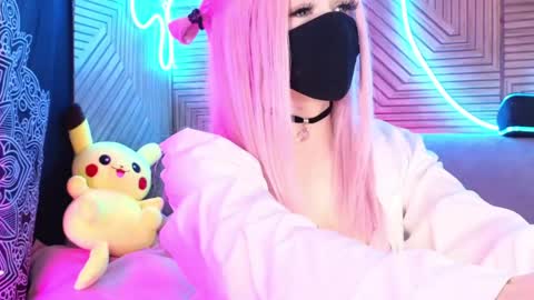 Sonya online show from May 2, 10:59 pm