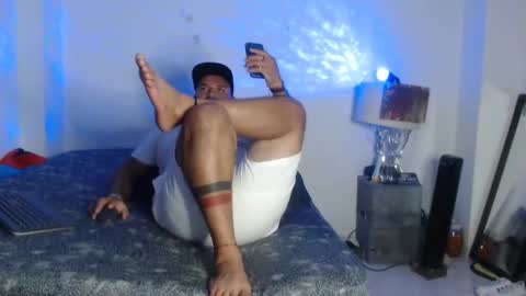 pikoro_gomez online show from February 17, 2:42 am