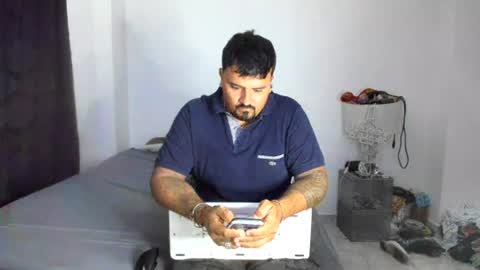 pikoro_gomez online show from August 4, 12:25 am