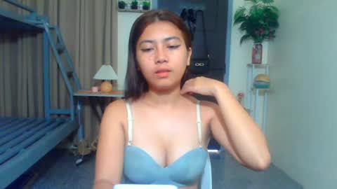 pinay_aangel online show from June 14, 12:19 am