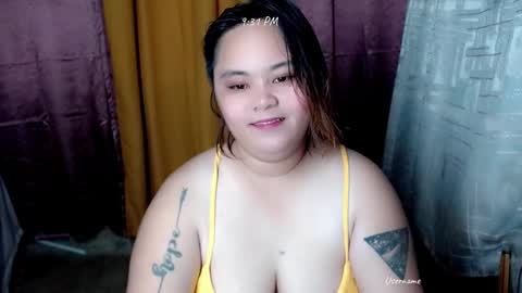 Snapshot of pinay_army chatting on January 5, 5:30 am pinay_army online show from January 5, 5:30 am