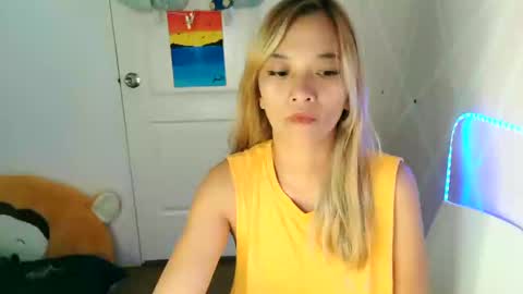 pinay beauty14 online show from March 11, 3:45 pm