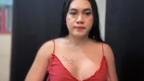 Snapshot of pinay_christine chatting on December 1, 8:52 am Christine online show from December 1, 8:52 am