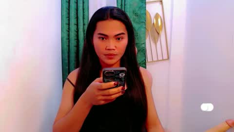 Snapshot of pinay_cristine chatting on November 18, 3:49 pm pinay_cristine online show from November 18, 3:49 pm