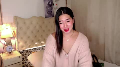 Snapshot of pinay_ivy chatting on December 9, 12:34 am Ivy Morningstar online show from December 9, 12:34 am