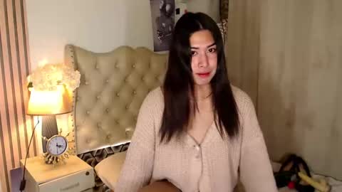 Snapshot of pinay_ivy chatting on January 9, 6:04 pm Ivy Morningstar online show from January 9, 6:04 pm