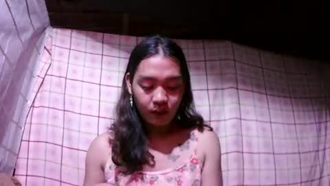 Snapshot of pinay_janella10 chatting on June 28, 3:51 pm pinay_janella10 online show from June 28, 3:51 pm