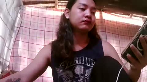 Snapshot of pinay_janella10 chatting on July 14, 2:27 am pinay_janella10 online show from July 14, 2:27 am