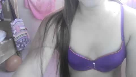 Snapshot of pinay_morena123 chatting on November 16, 3:45 am Perena online show from November 16, 3:45 am