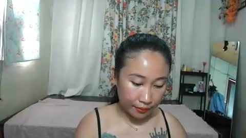 yumie  online show from June 7, 12:48 am