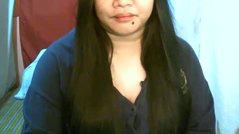 Snapshot of pinayjona chatting on December 21, 12:49 pm pinayjona online show from December 21, 12:49 pm