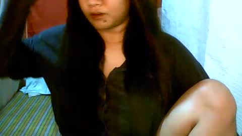 Snapshot of pinayjona chatting on January 1, 1:16 pm pinayjona online show from January 1, 1:16 pm
