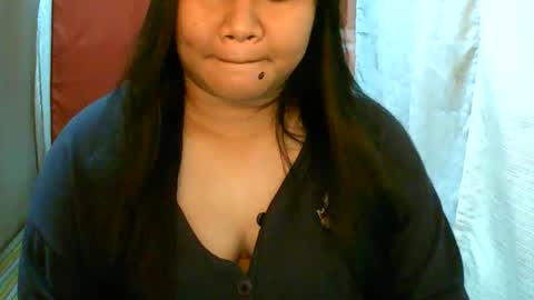 Snapshot of pinayjona chatting on January 9, 11:03 am pinayjona online show from January 9, 11:03 am