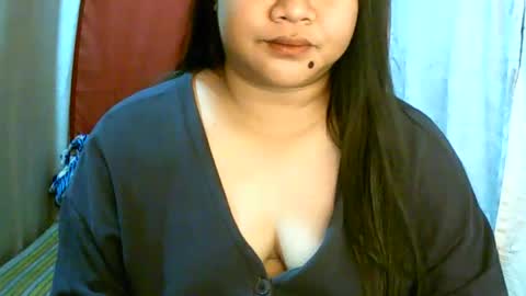 Snapshot of pinayjona chatting on February 12, 11:18 am pinayjona online show from February 12, 11:18 am