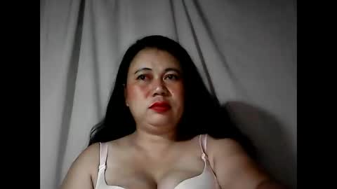 pinaymama12345 online show from October 19, 10:21 pm