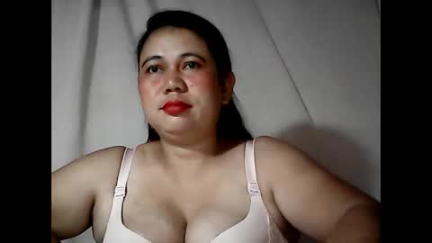 pinaymama12345 online show from October 23, 11:14 pm