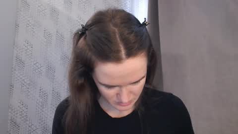       online show from February 8, 9:24 am