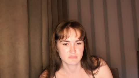 Snapshot of pineapple__mood chatting on May 26, 6:48 pm online show from May 26, 6:48 pm